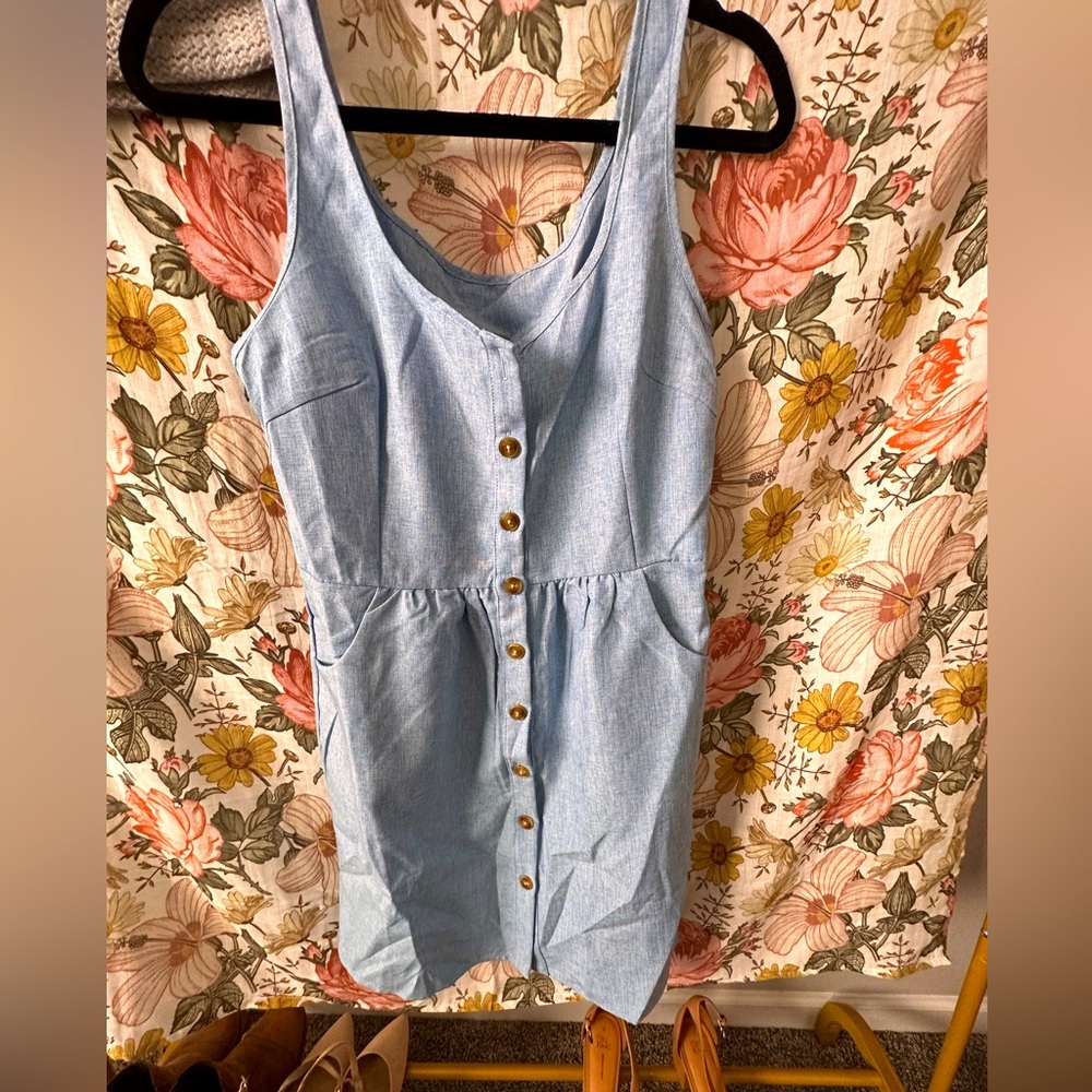 Denim blue dress with pockets